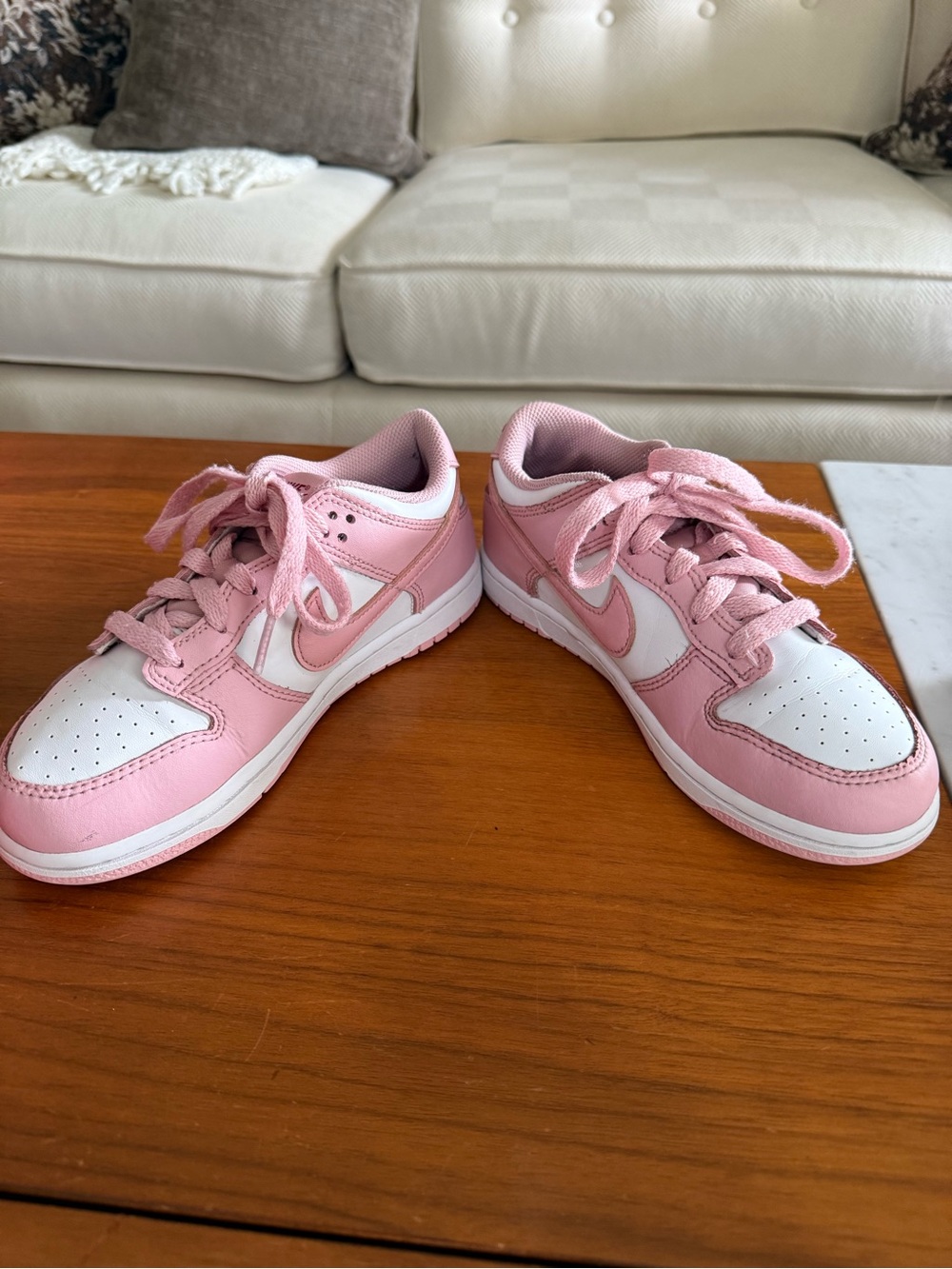 Girls Nike Low Dunk Pink and White | size 3 - Picture 6 of 7